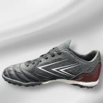 کفش فوتبال استوک ریز مناسب چمن مصنوعی وارداتی