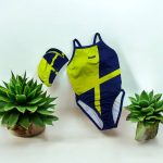 مایو زنانه اسلیپ بندی طرح دار ضد کلر به همراه کلاه