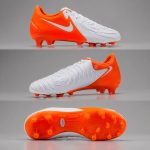 کفش فوتبال نایک فانتوم (Nike Phantom) سایزبندی41تا45- تولید تک‌نام - ترکیب رنگی سفید و نارنجی